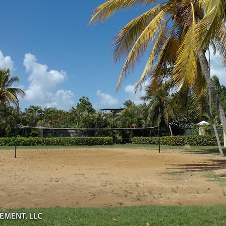 Upscale Condo At Aquatika Beach & Vacation Villas Loíza Exteriör bild