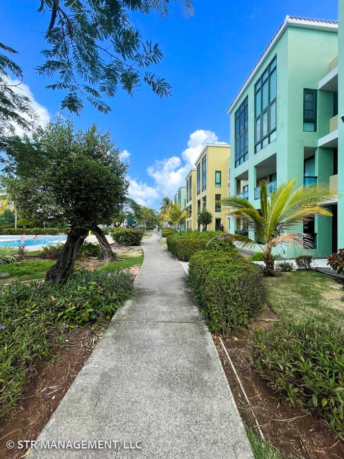 Upscale Condo At Aquatika Beach & Vacation Villas Loíza Exteriör bild